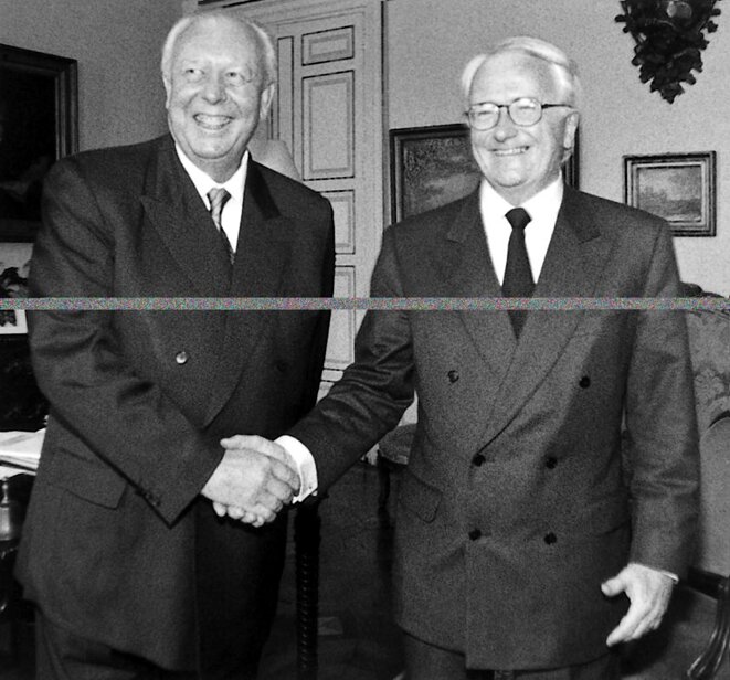 Michel Vauzelle, nouvellement ré-élu Président de Région avec Jean-Claude Gaudin, Maire de Marseille © A. Pisano / La Provence Michel Vauzelle, nouvellement ré-élu Président de Région avec Jean-Claude Gaudin, Maire de Marseille © A. Pisano / La Provence